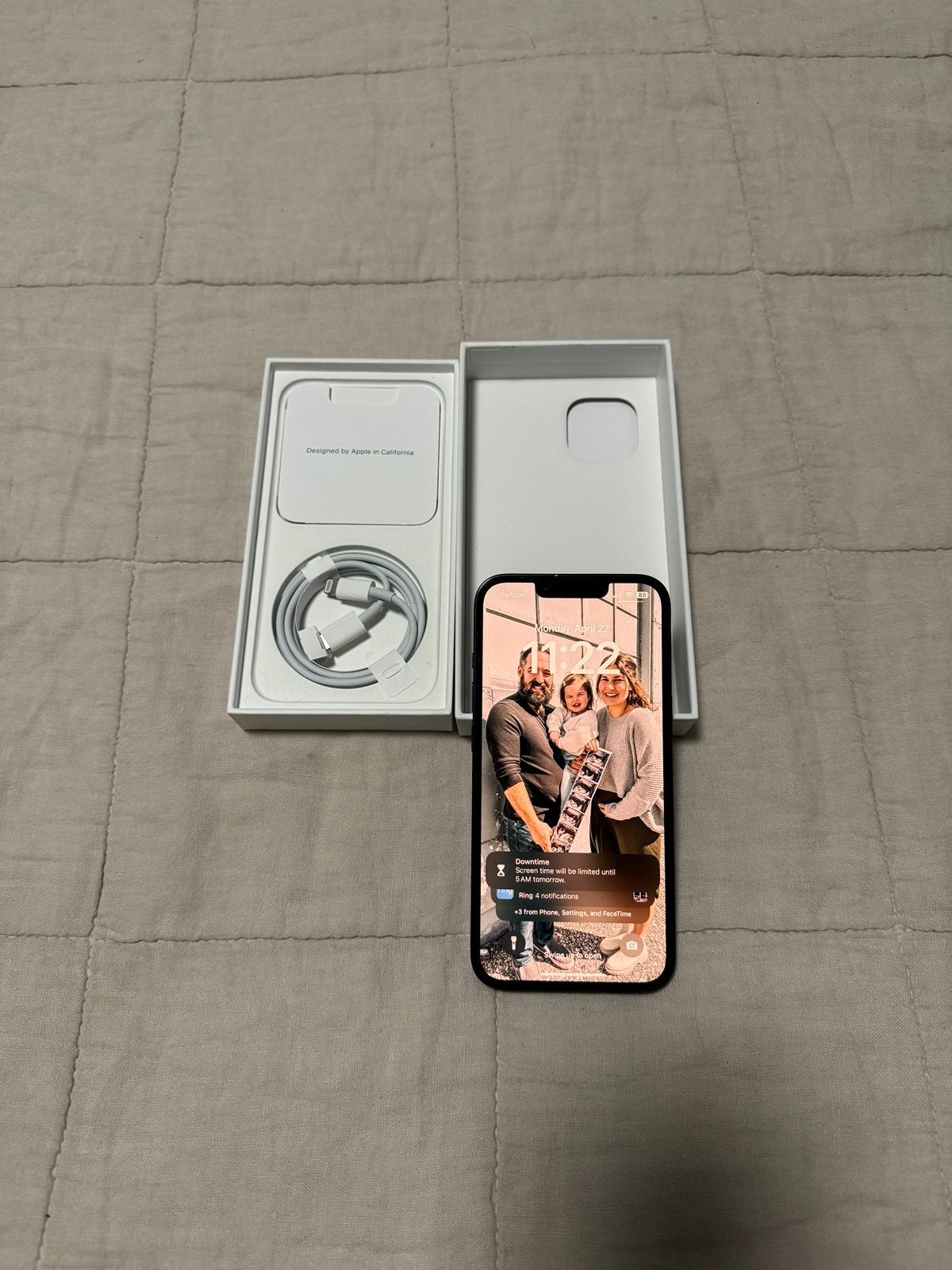 Apple iPhone 14 128 GB in Midnight Unlocked 8B98