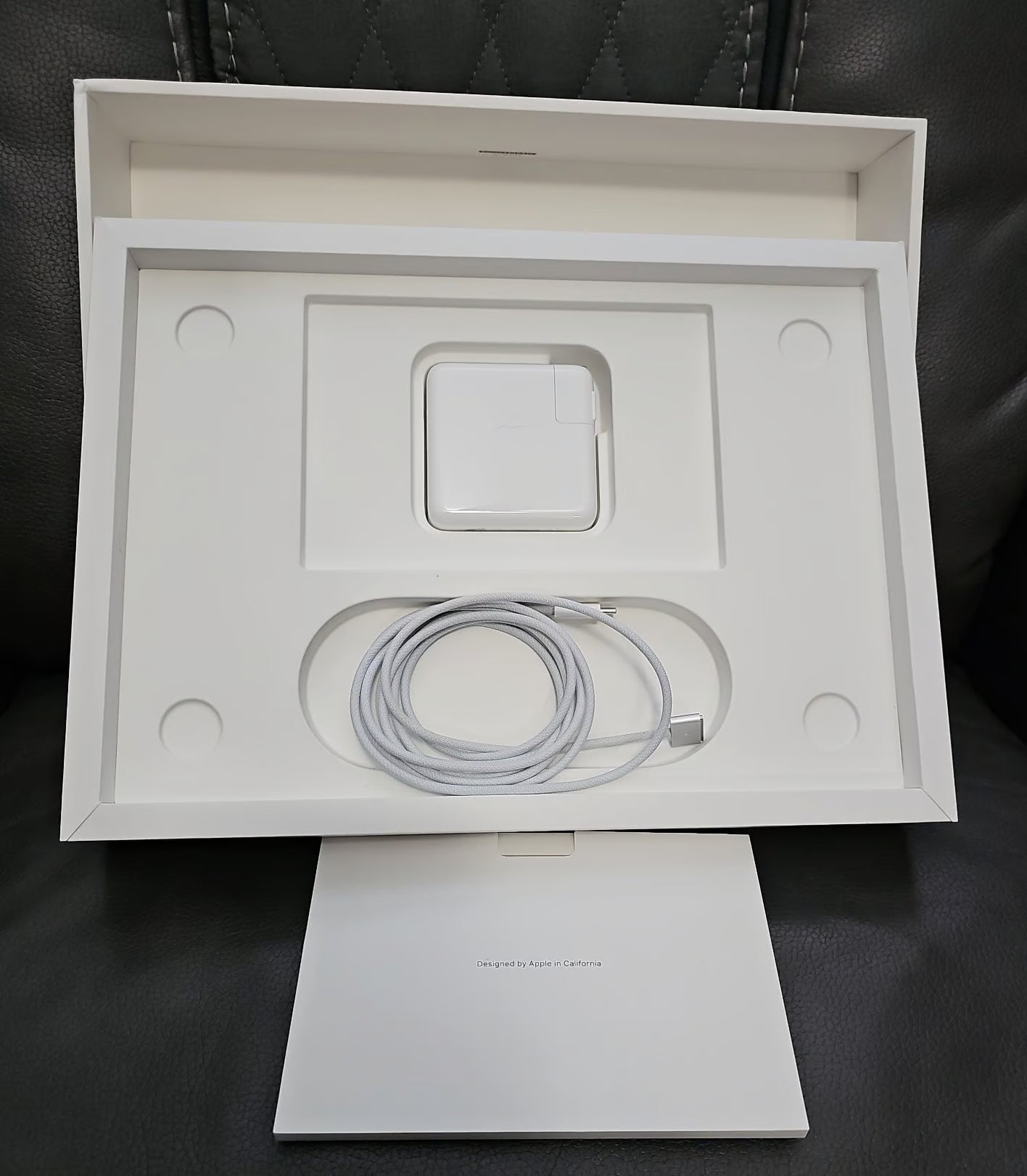 Apple Macbook Pro 14inch M1 Chip 512GB SSD 16G 2021 1D17