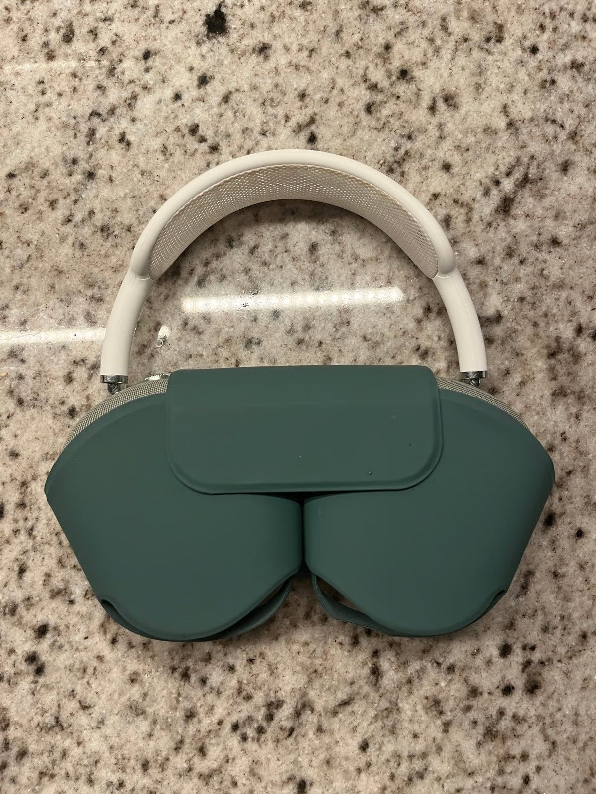 Apple AirPods Max in Green 7F92