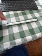 M1 MacBook Pro and 2nd Gen IPad Pro with Apple Folio keyboard & Apple Pencil 2 5D62