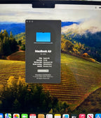 Apple Macbook Air 13in.  M2 3.49 GHz  1TB SSD 2Y29