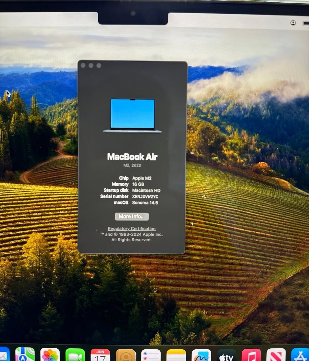 Apple Macbook Air 13in.  M2 3.49 GHz  1TB SSD 2Y29