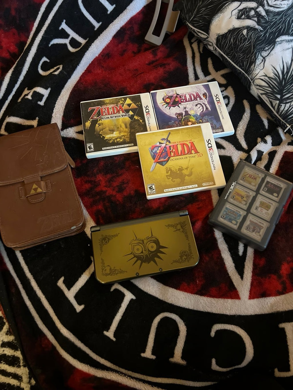 New Nintendo 3DS XL The Legend of Zelda: Majora's Mask Edition