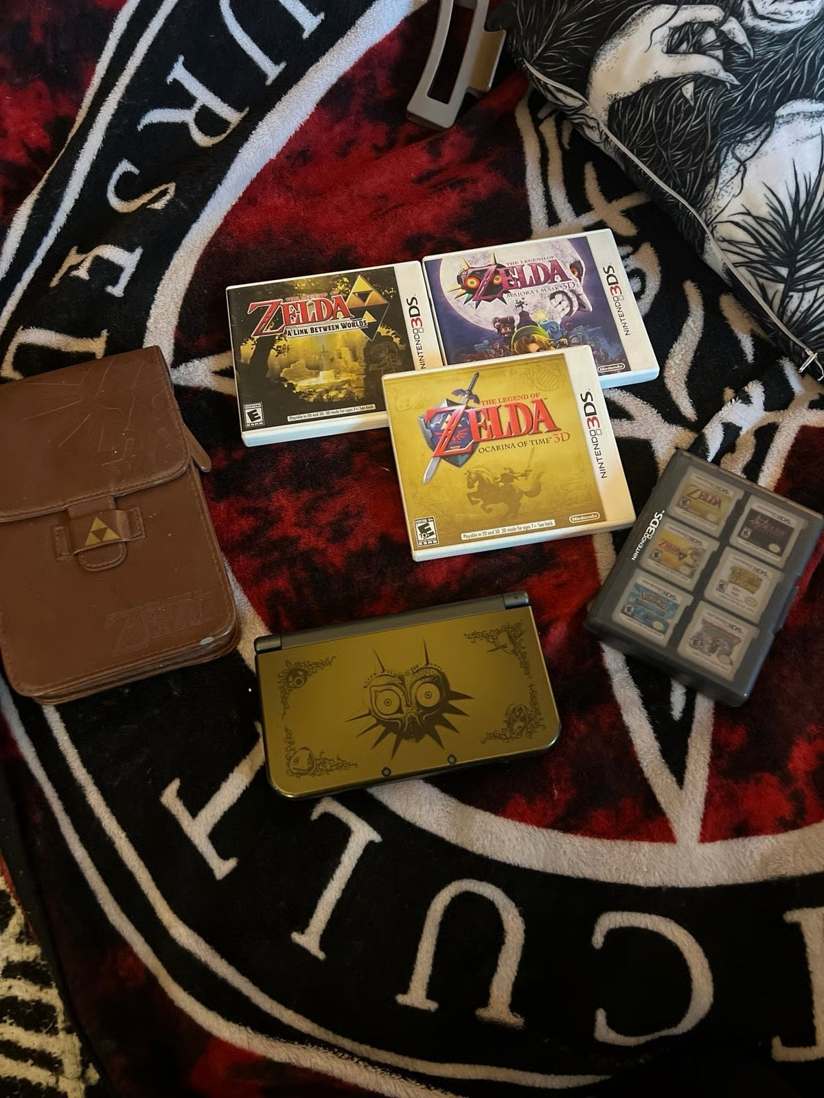 New Nintendo 3DS XL The Legend of Zelda: Majora's Mask Edition