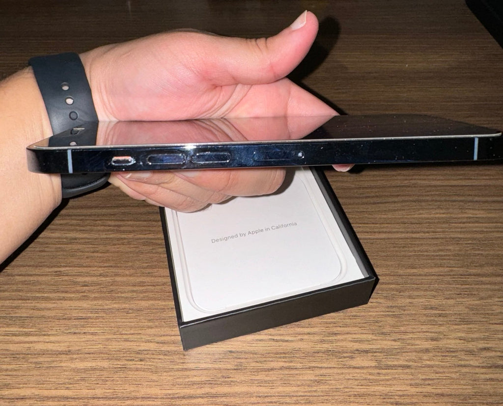 Apple iPhone 13 Pro Max 128 GB in Sierra Blue Unlocked 9U13