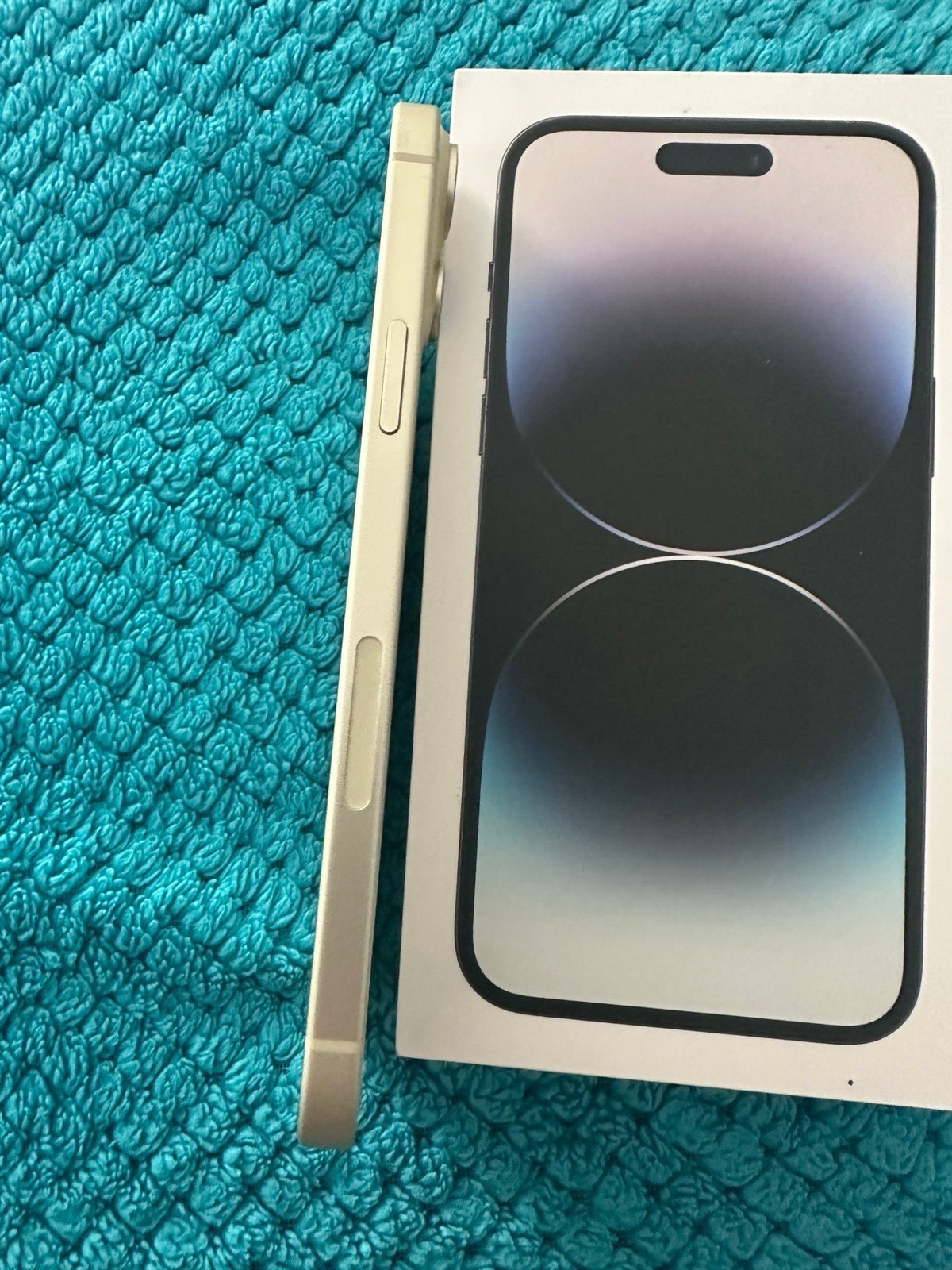 Apple iPhone 15 plus 7M89