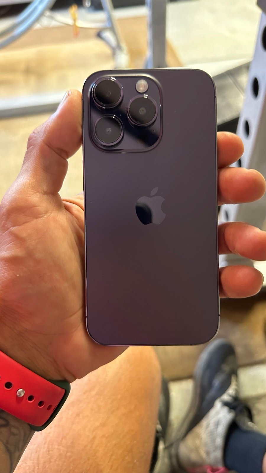 iPhone 14pro 1TB 6U86