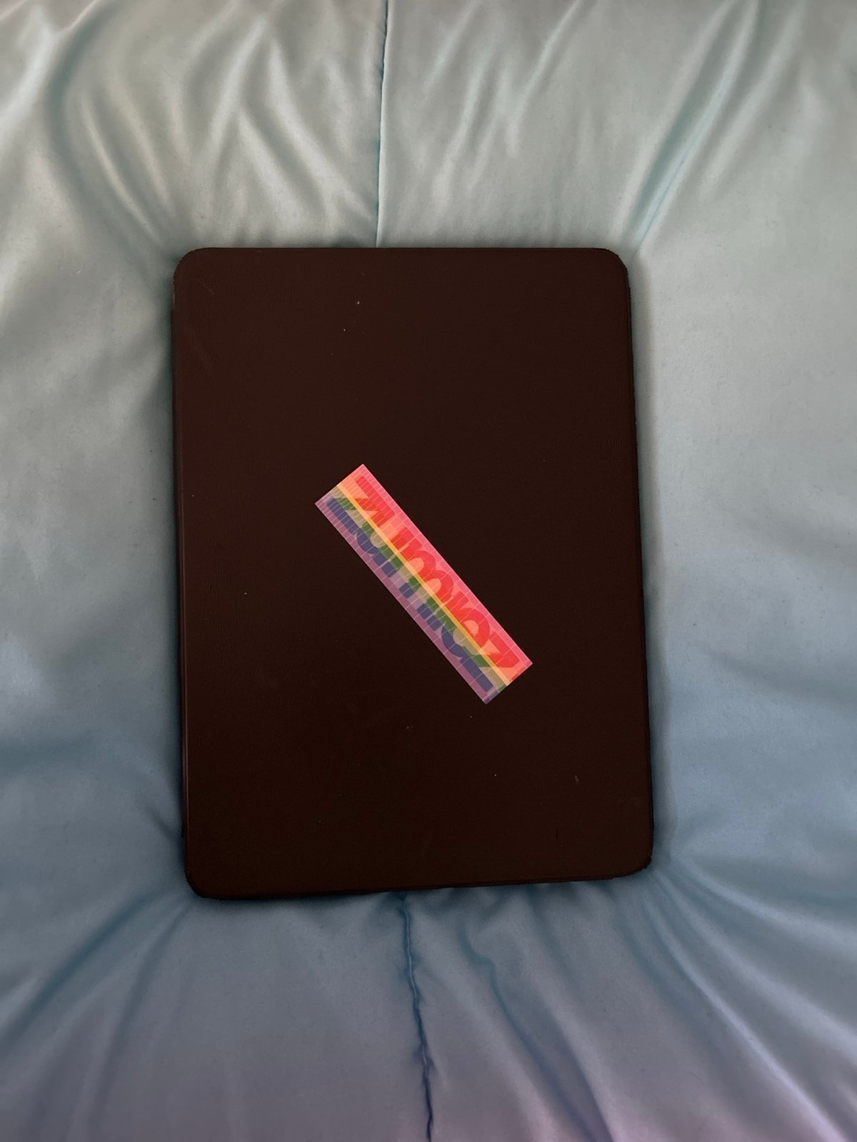 2018 Apple 11-inch iPad Pro Wi-Fi 256GB - Space Gray (3rd Generation) + Case 1G89