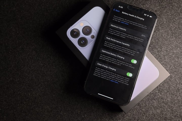 Apple iPhone 13 Pro 128GB Sierra Blue Factory Unlocked 6W26