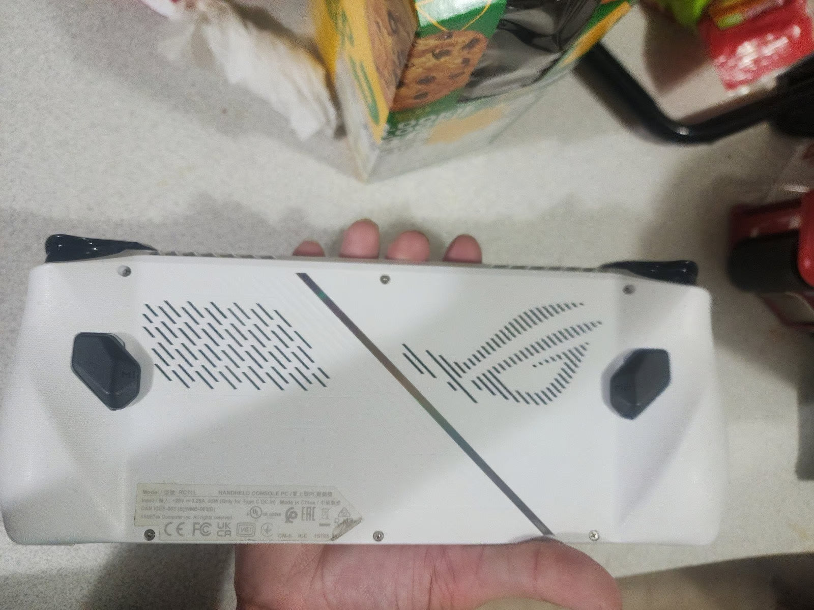 ASUS rog ally z1 extreme 6T68