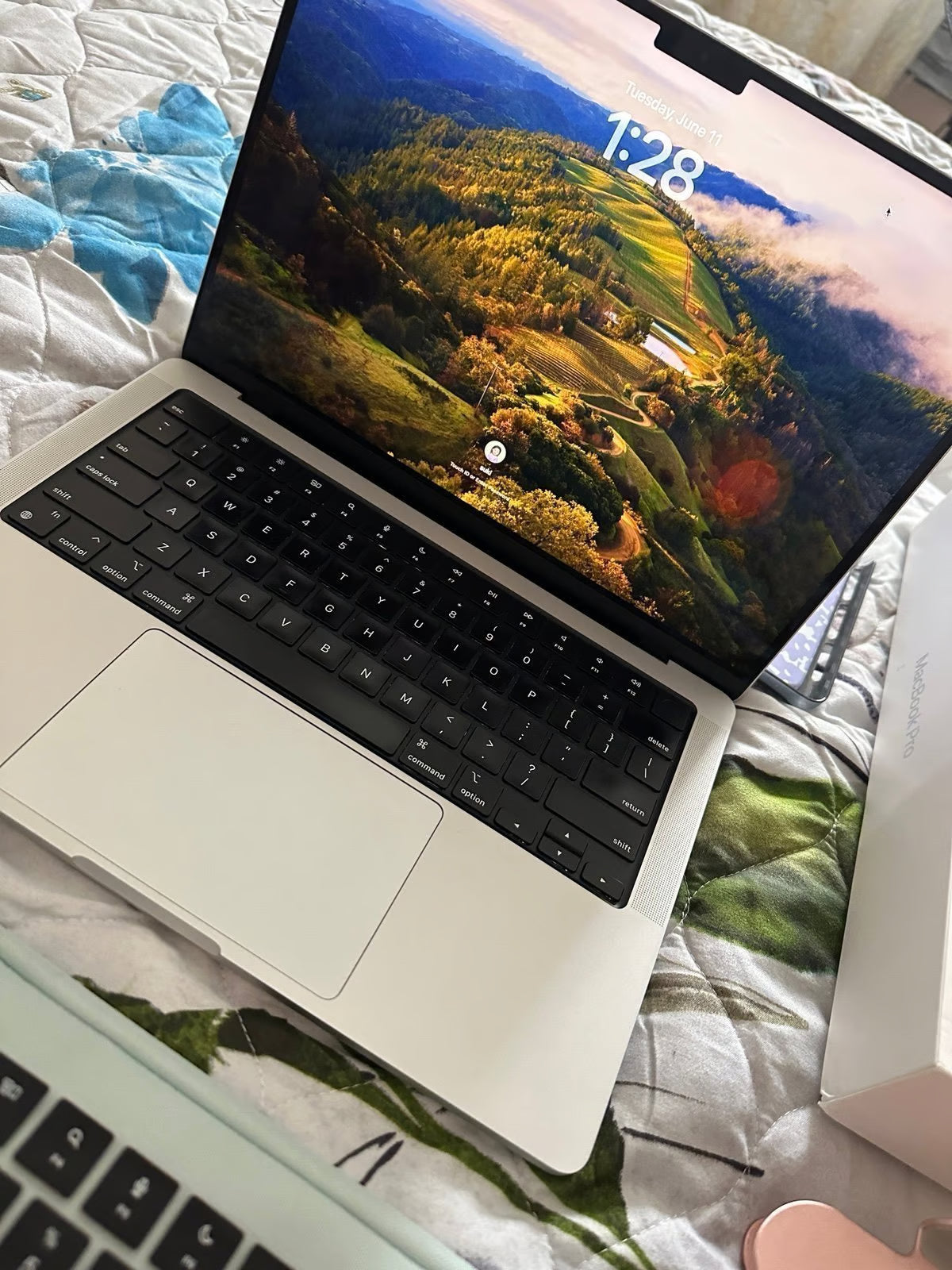 MacBook Pro 14 inch M1 Pro 512 GB SSD 16 GB RAM 1P81