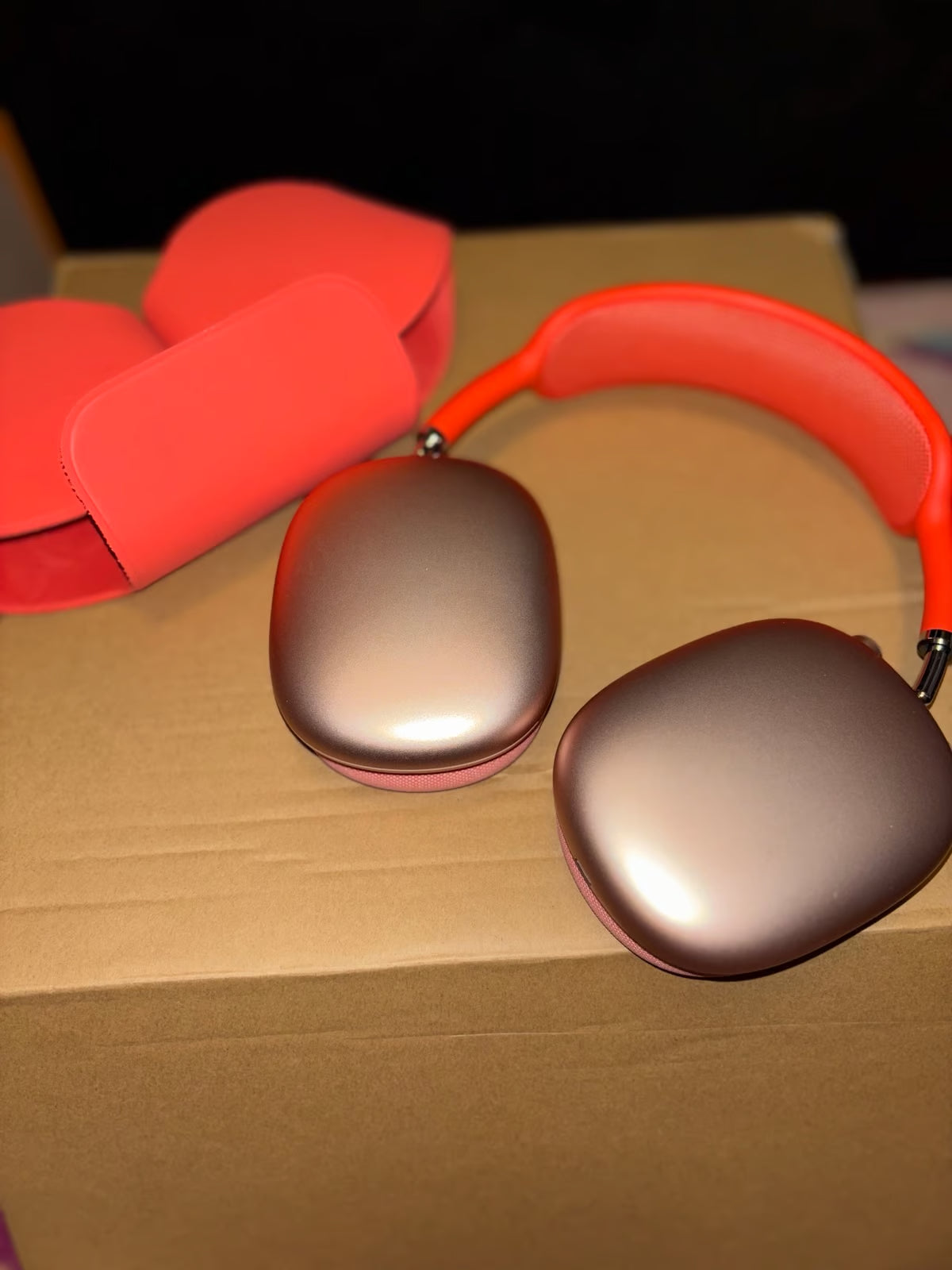 AirPods Max PINK - Box & Brand new charger included! 3W17