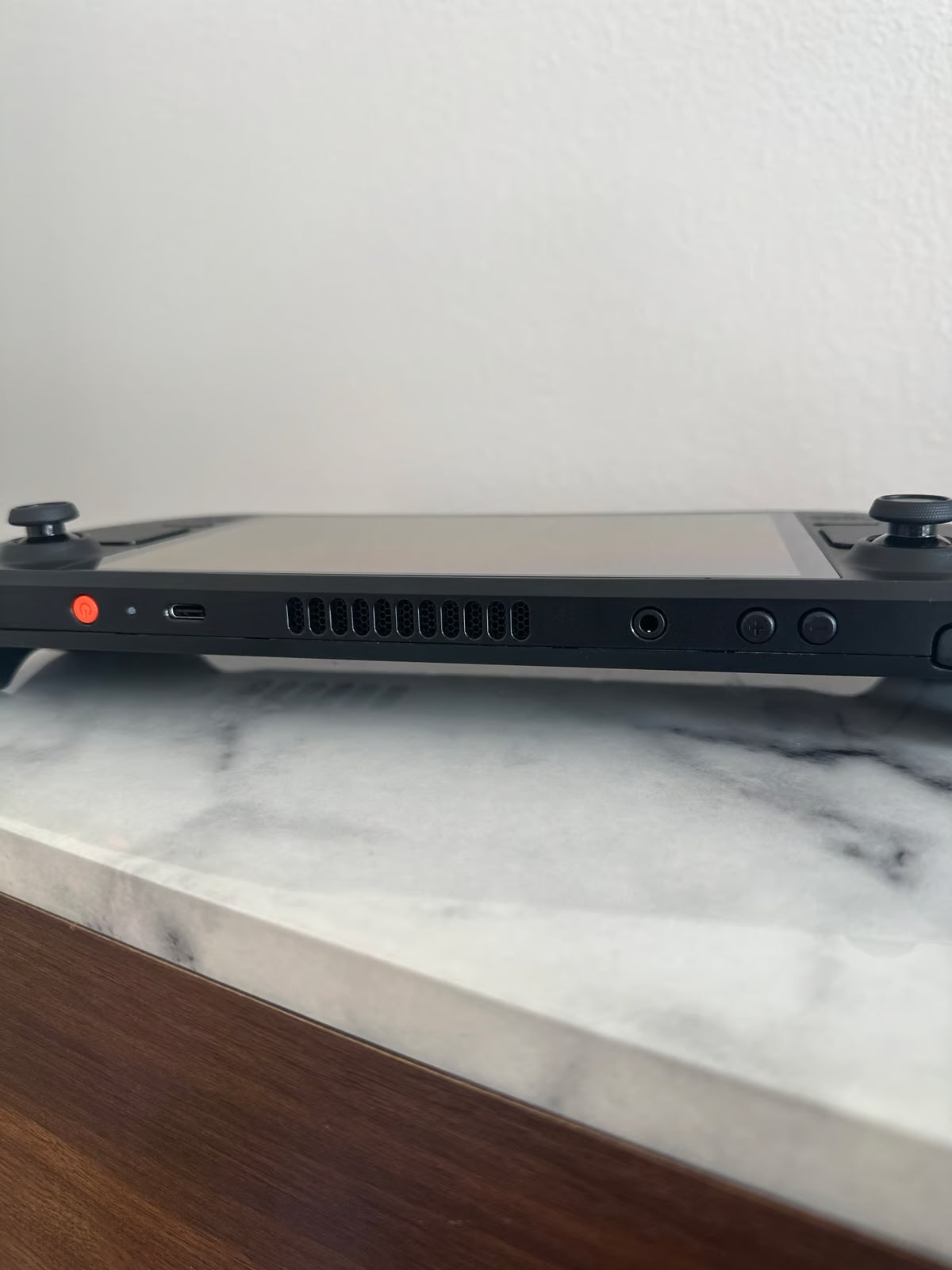 Steam Deck OLED 512gb with extra dock 1F32