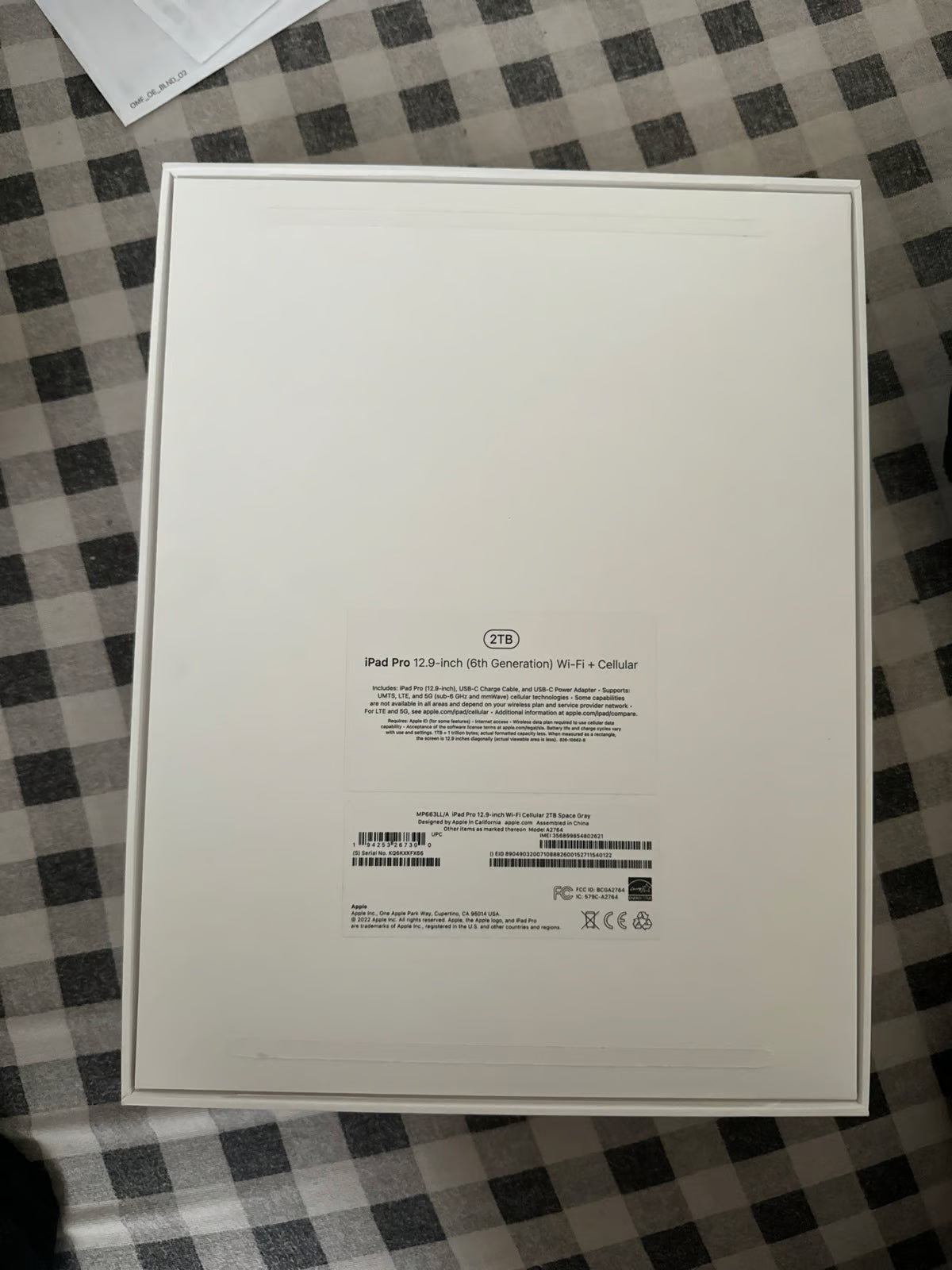 ipad pro 6th gen 2tb 12.9 6O76