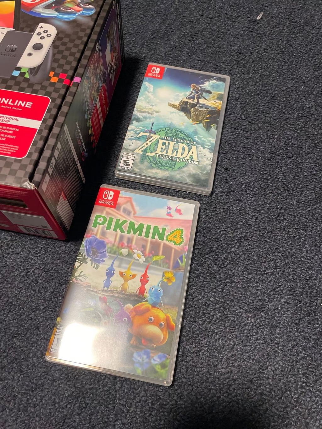 Nintendo Switch Oled Console Bundle NEW 7T85