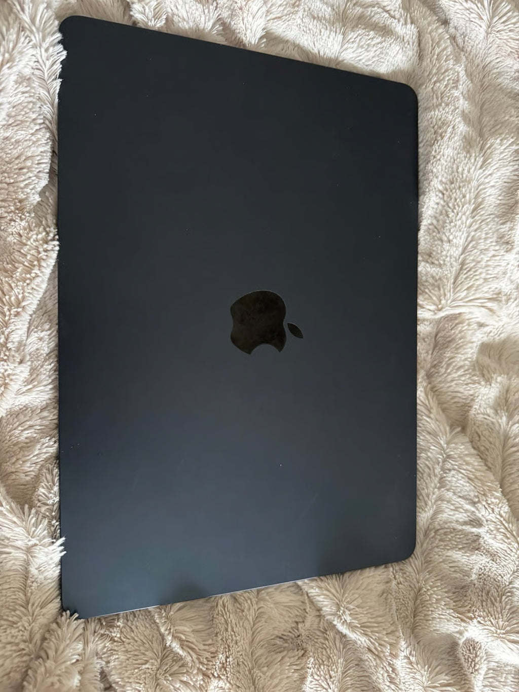 2024 MacBook Air 13-inch M2 - Midnight 1Y79