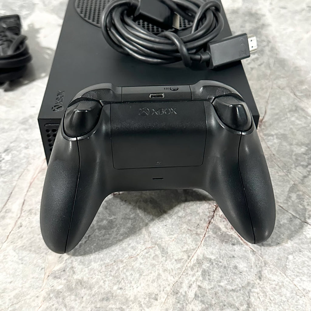 Microsoft Xbox Series S 1TB All-Digital Console (Disc-Free Gaming) - Black 8C58