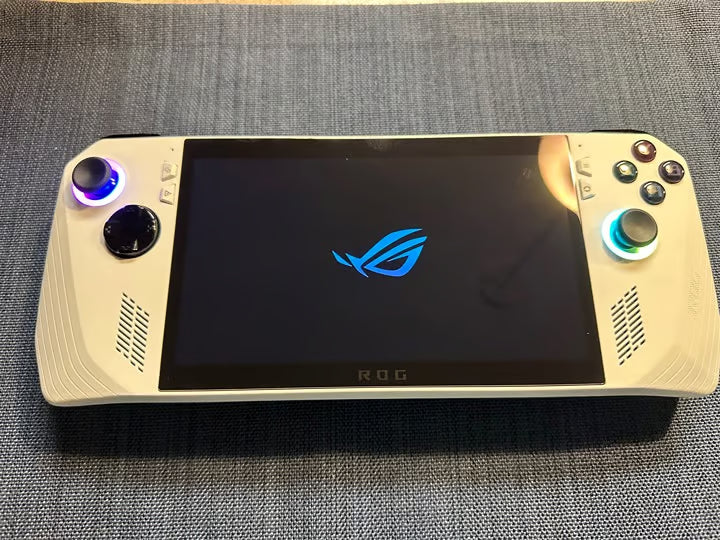 ASUS ROG Ally Ryzen Z1 Extreme 16GB RAM 512GB Gaming Handheld RC71L 7F65