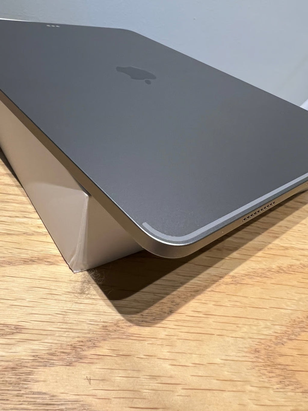 ipad pro 12 inch 6th gen 5B99