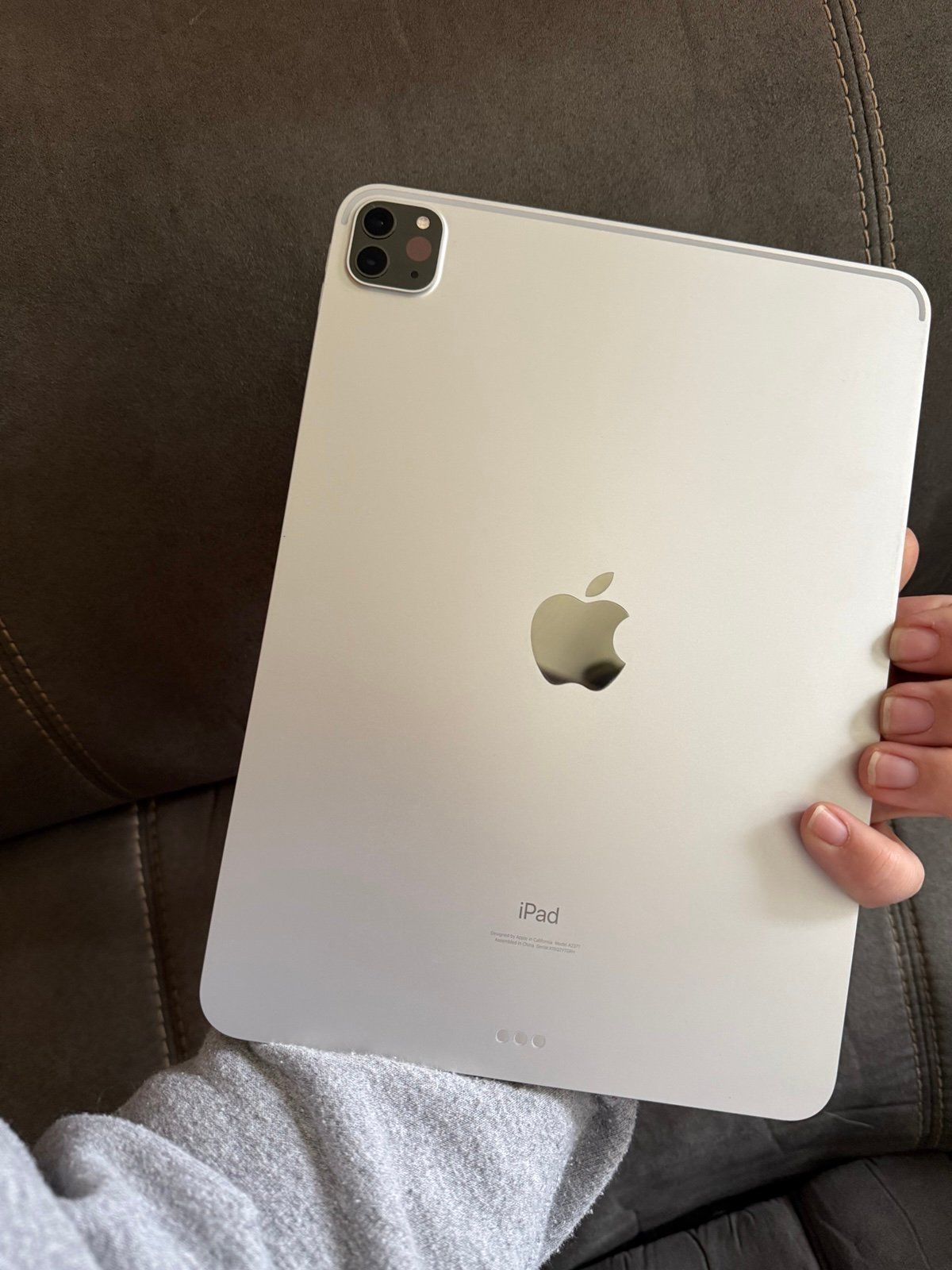 iPad Pro 11in 3rd generation 256gb 1C62