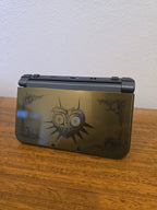 New Nintendo 3DS XL Majoras Mask with Zelda games lot