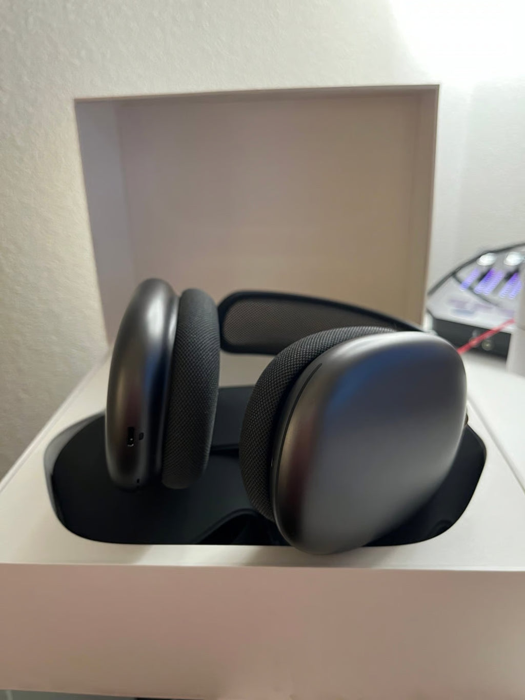airpods max black 7C35