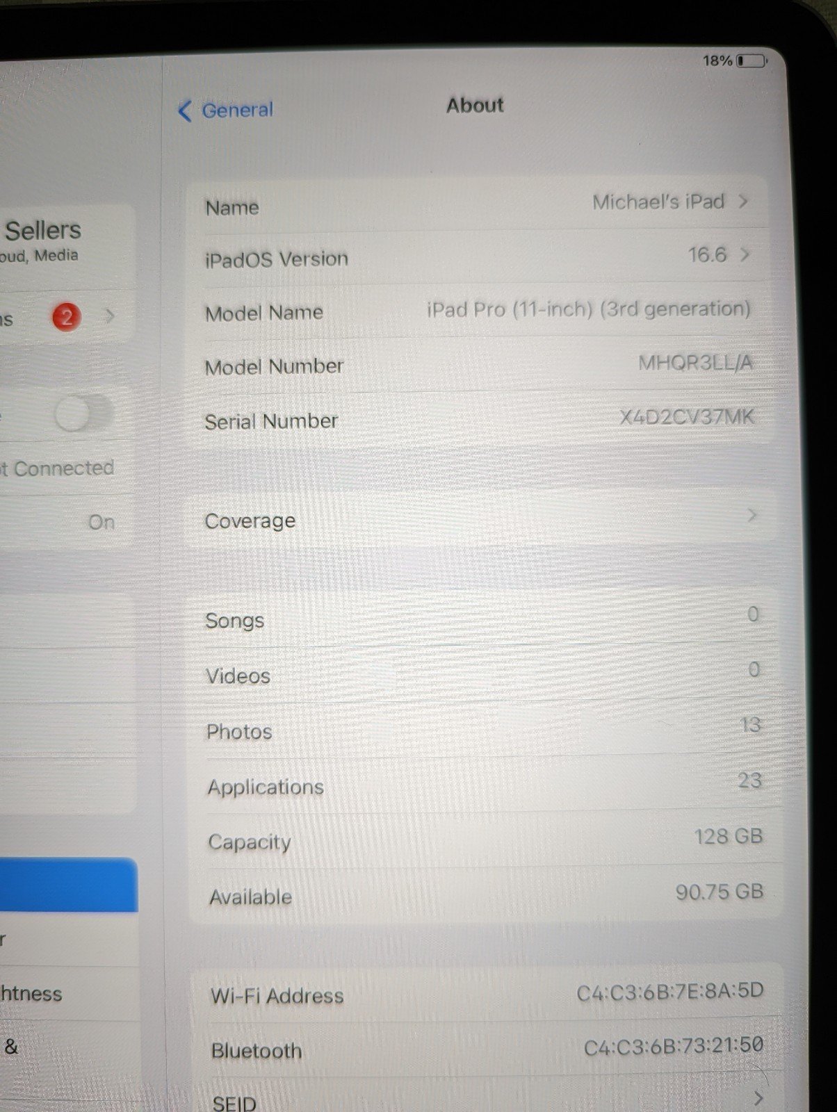 11"" iPad Pro 3rd Gen 128GB M1 Like New w/accessories 7K15