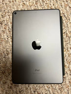 Apple iPad Mini WiFi 64GB iPad Mini 5th Generation Retina Display Bundle w/Cover 1N22
