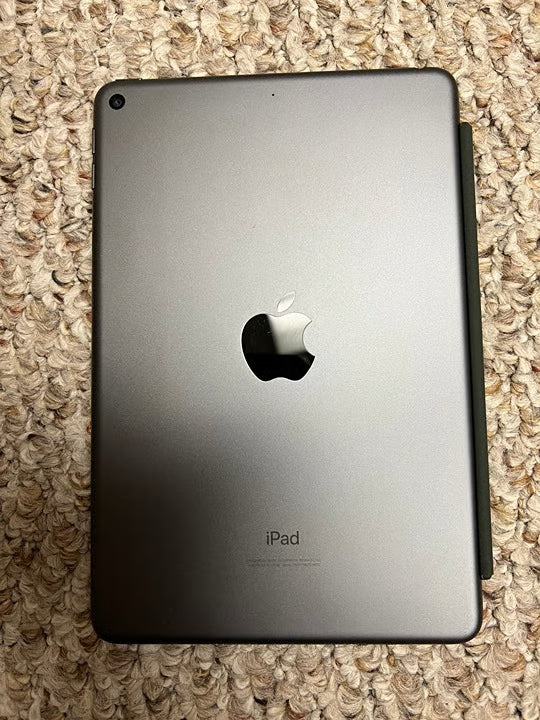 Apple iPad Mini WiFi 64GB iPad Mini 5th Generation Retina Display Bundle w/Cover 1N22