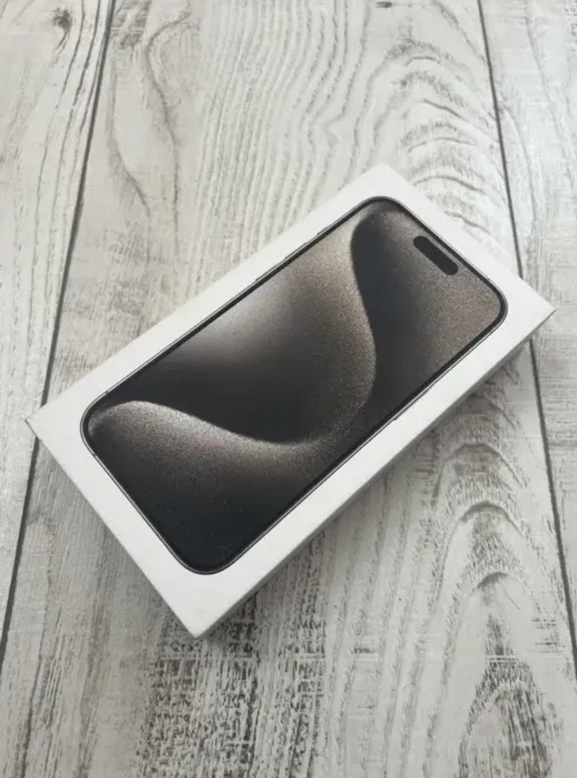 iPhone 15 Pro SEALED 128GB Natural Titanium 9H78