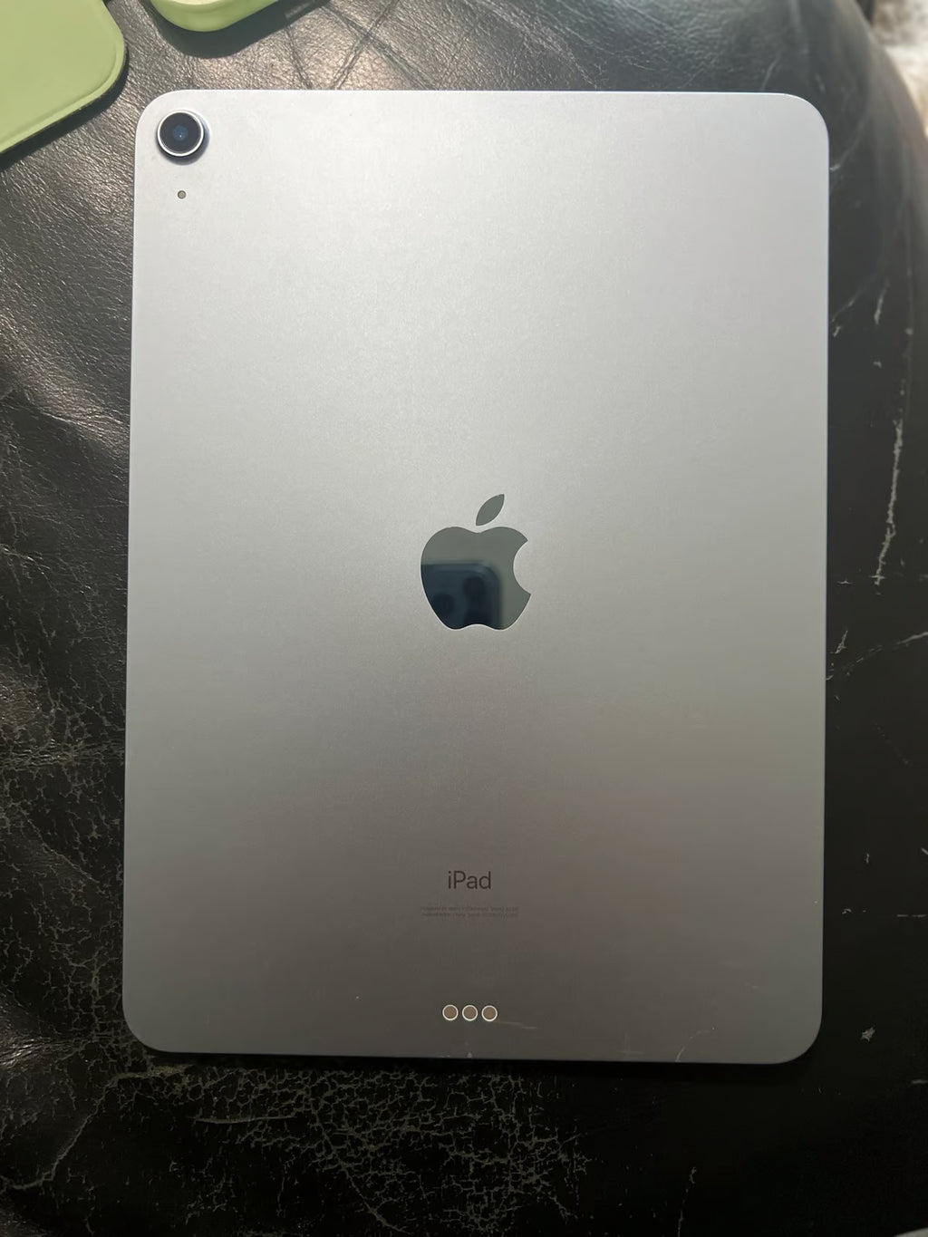 Apple iPad Air 4th Generation 64 GB in Sky Blue 7H75