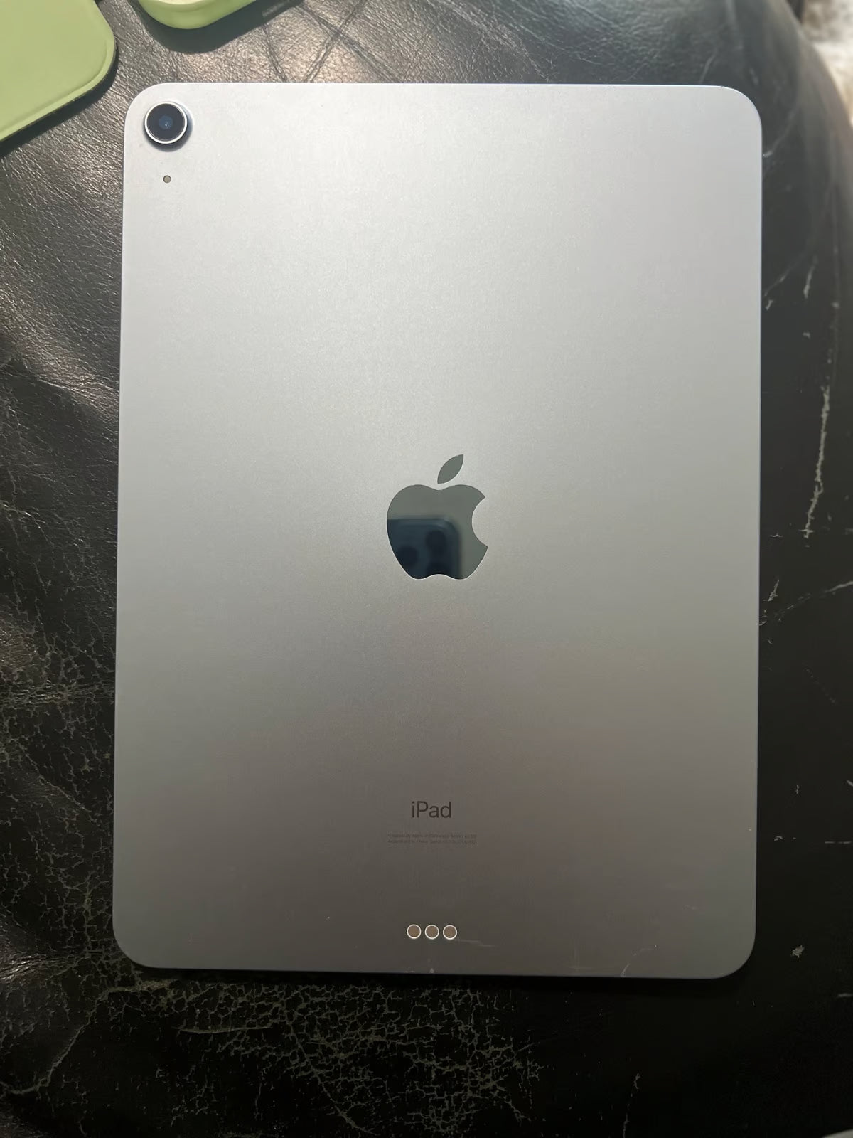 Apple iPad Air 4th Generation 64 GB in Sky Blue 7H75