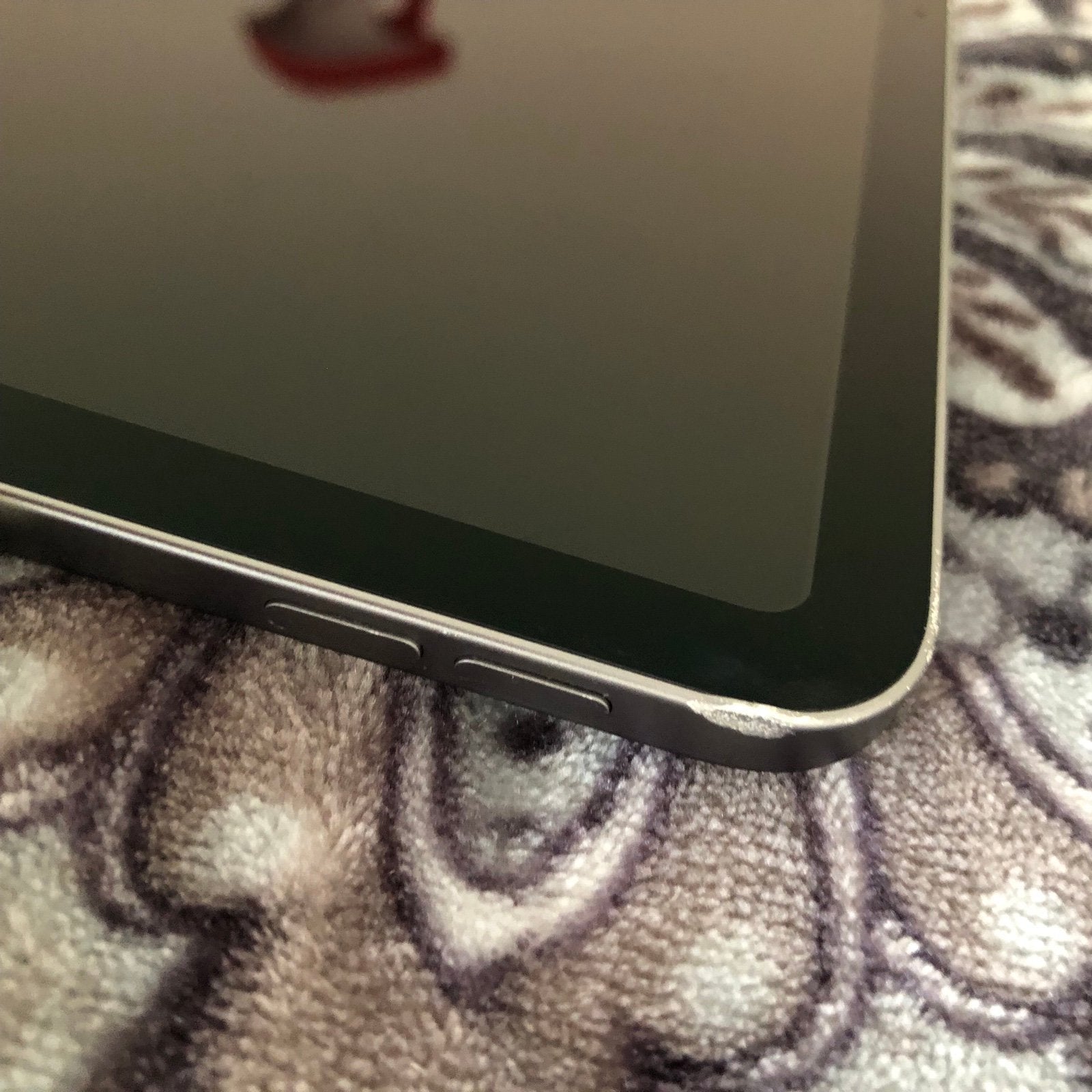 Apple iPad Pro 3rd Generation 12.9 inch 2K68