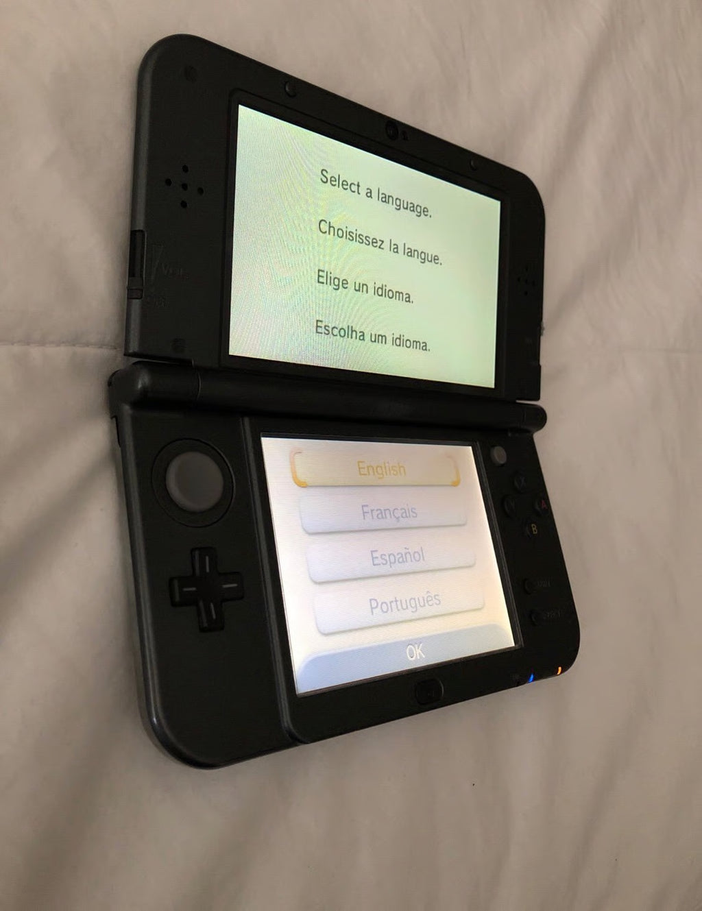 New Nintendo 3DS XL Monster Hunter 4 Ultimate in Gray