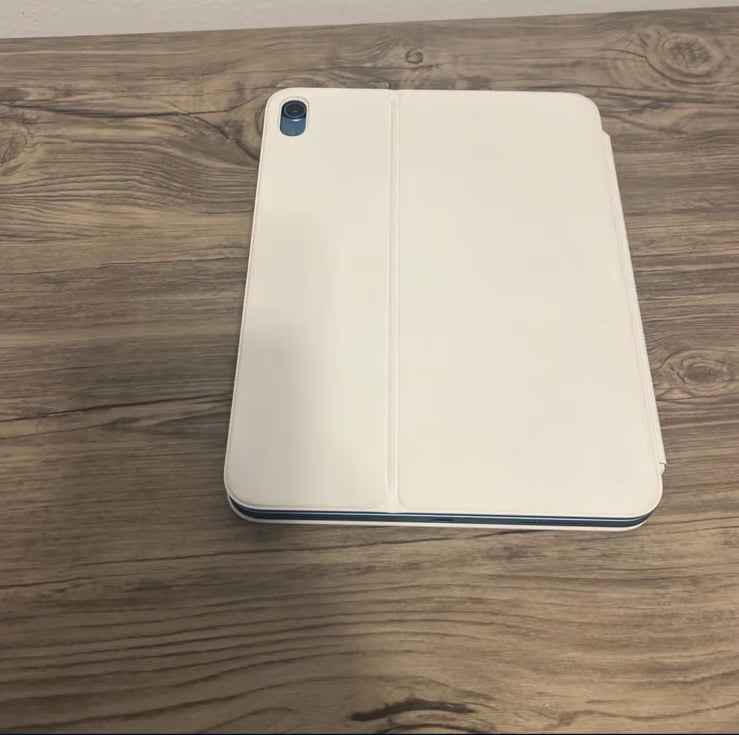 ipad 10th generation 256gb / plus a Magic Keyboard 1D78