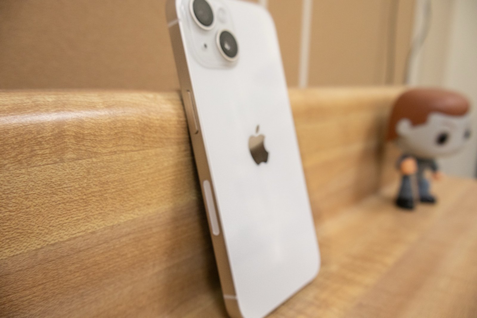 iPhone 14 - Starlight - Fantastic Condition 8Q33