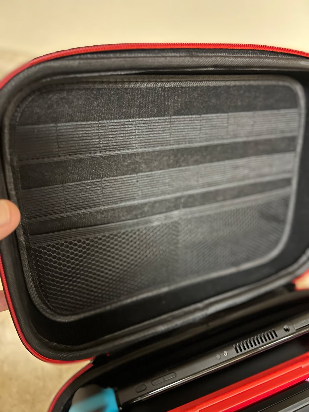 Nintendo switch oled bundle w/2 BRAND NEW WIRELESS CONTROLLERS 2K81