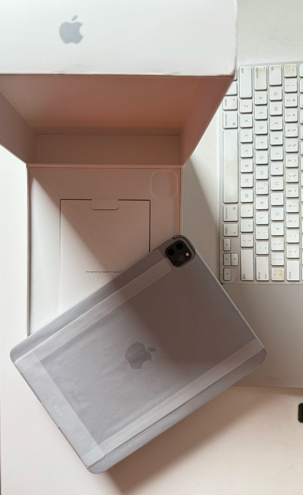 [Mint] iPad Pro M2 11 inch 128 GB | 4th Gen | Cellular Unlocked RESERVED 9P67