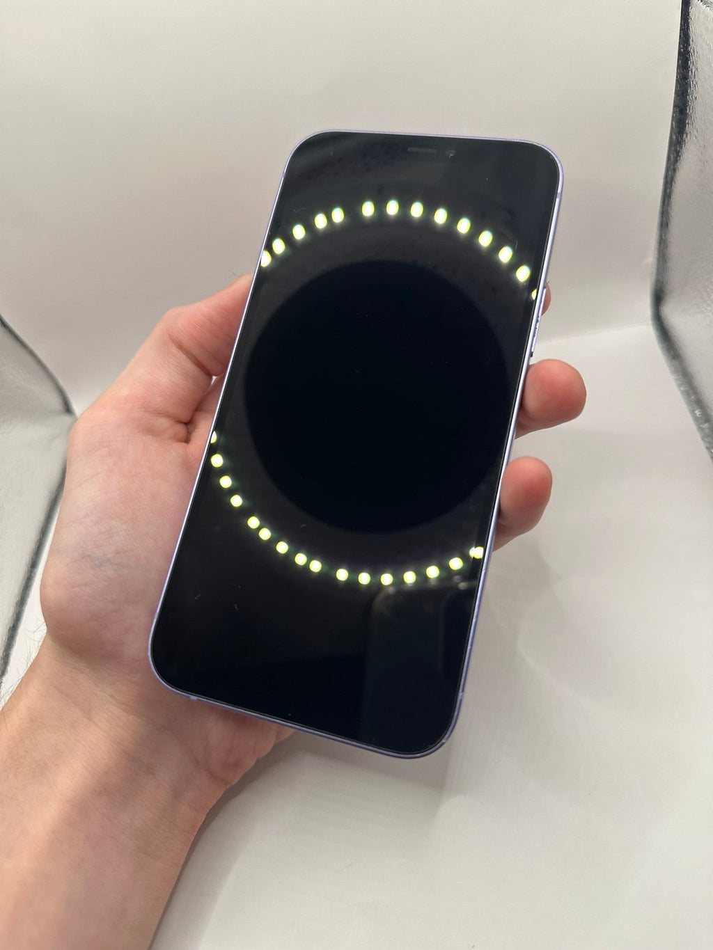 iPhone 12 64 GB in Purple for Unlocked 7J63