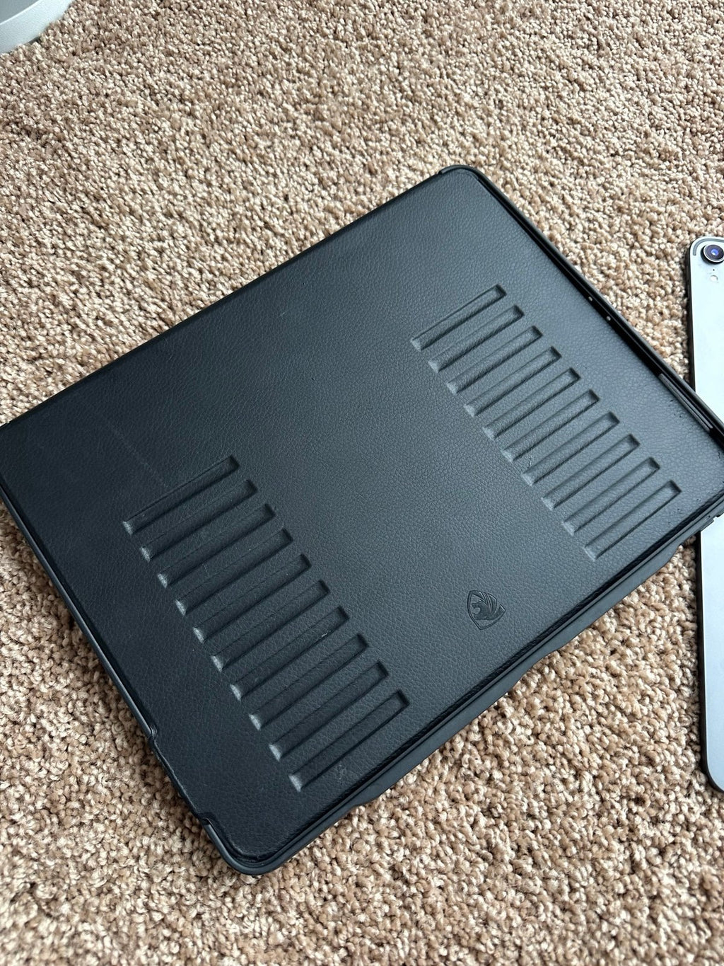 iPad Pro 12.9 inch 512gb (3rd generation) with IPad Pencil and case 9K98