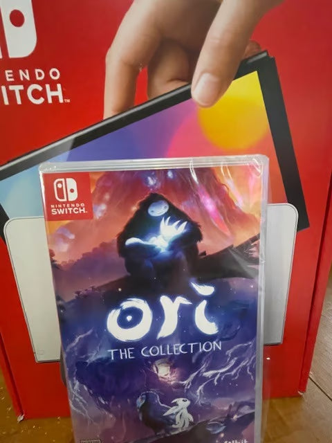 Nintendo Switch OLED & Game - Both Brand New 6Z82