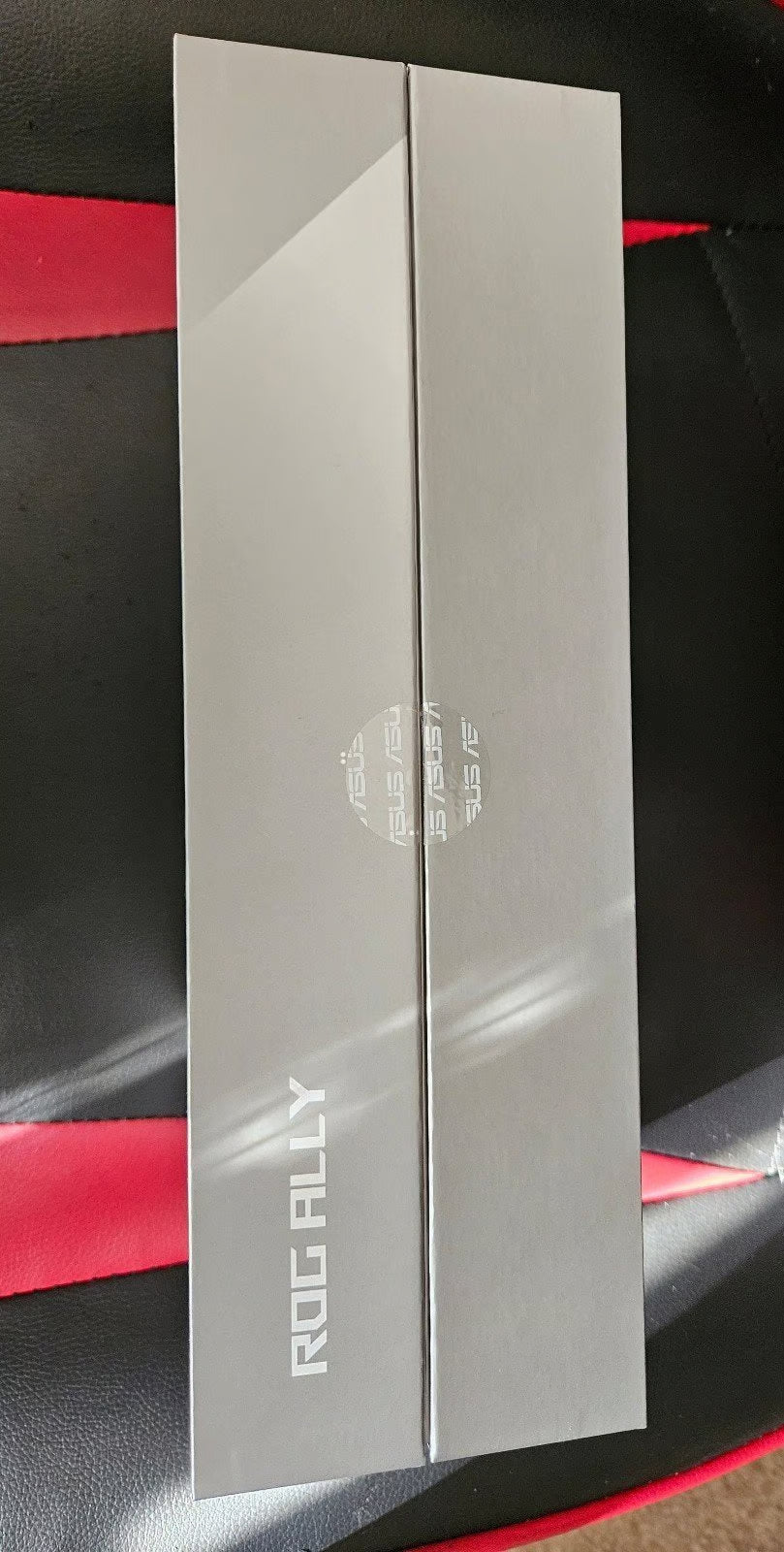 ASUS rog ally z1 extreme With Dock! 3W11