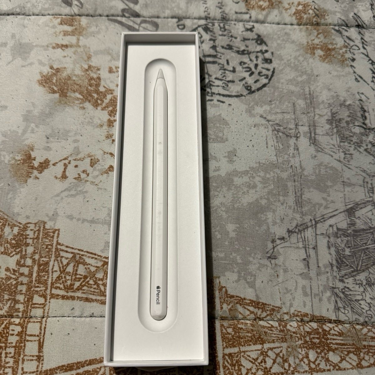 iPad 12.9 Pro UNLOCKED �?2nd generation Apple Pencil 8V28