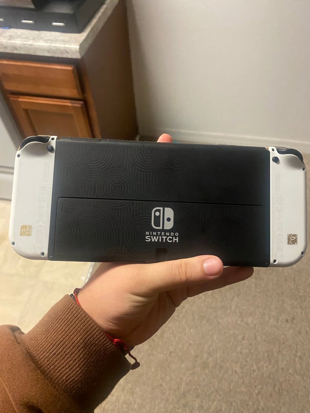 Nintendo switch oled 8H62