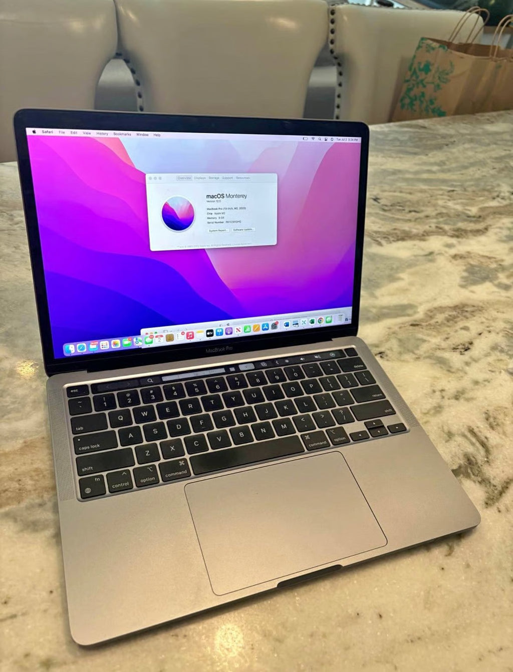 MacBook Pro M2 13in. 8GB RAM 256GB SSD 6E99