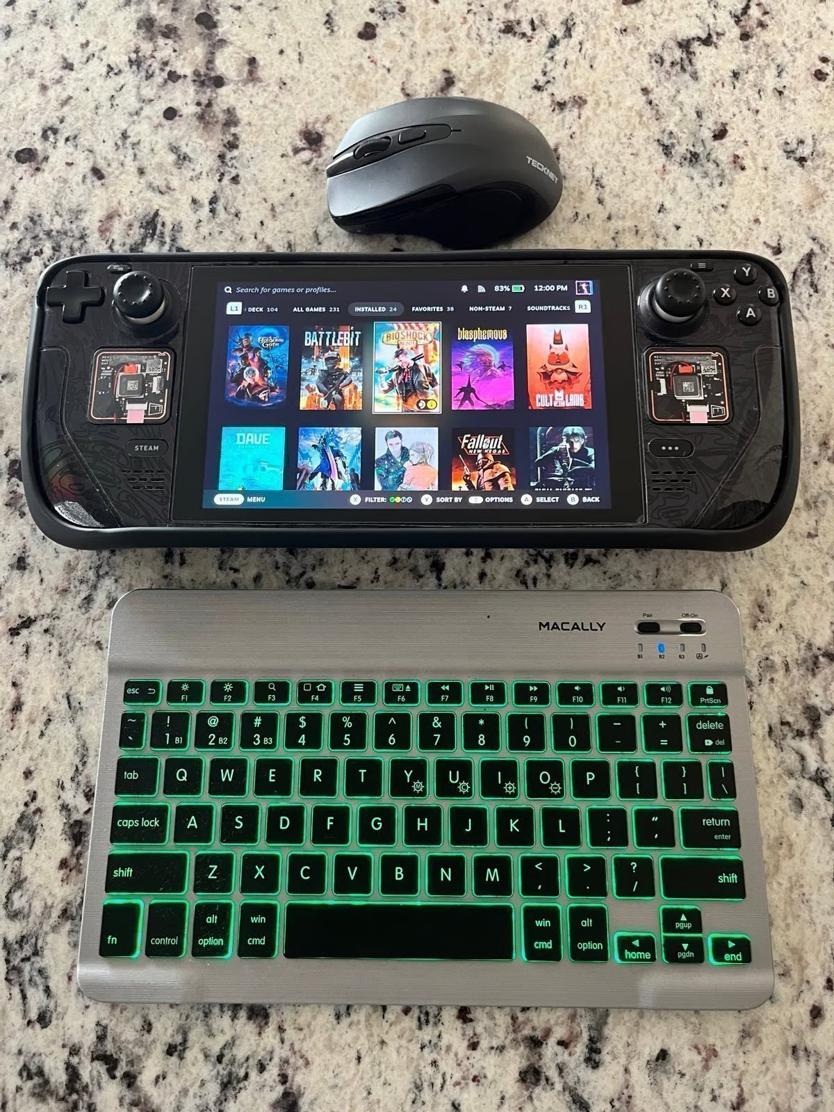 steam deck 1tb with Bluetooth mouse + keyboard 5S59