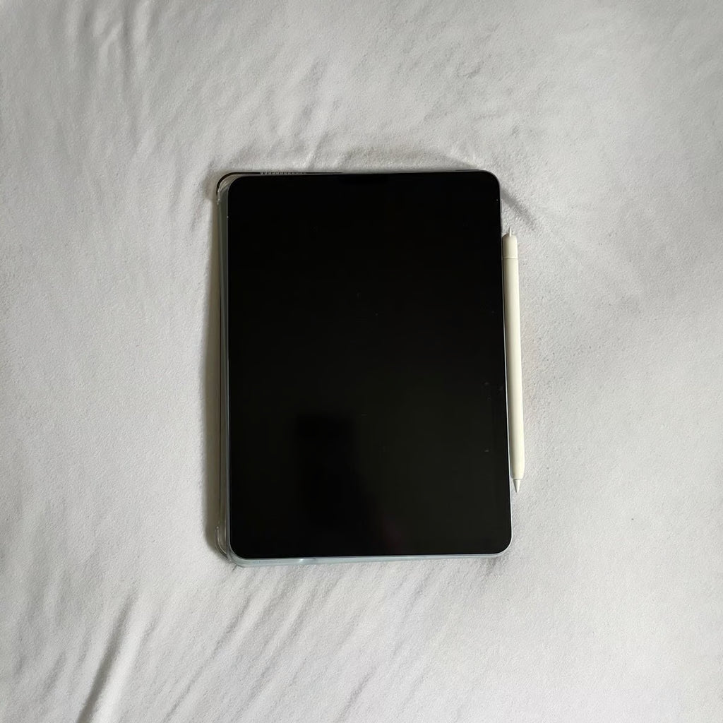 Apple iPad Air (4th Generation) with Apple Pencil Bundle 2E55