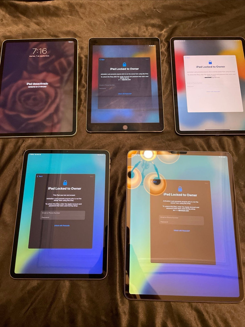 4 iPad Pros iCloud locked 6T51