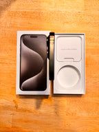 iPhone 15 Pro Max 256GB (unlocked) 1R56