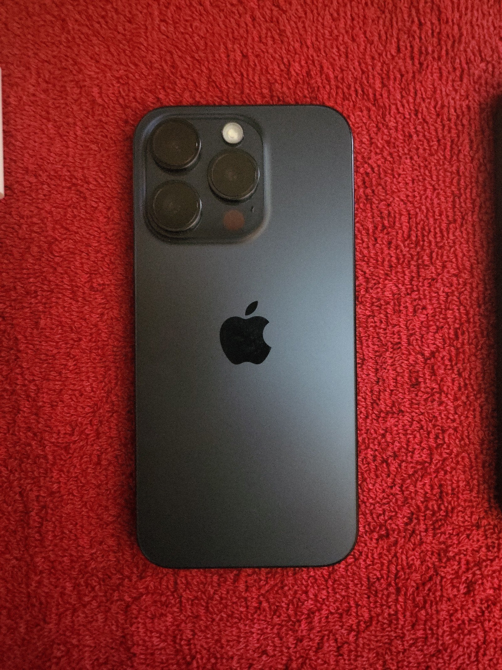 Apple iPhone 15 Pro Unlocked + Max Extras 9X31